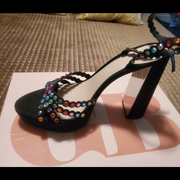 Gianni Bini Heels - Picture 2 of 4